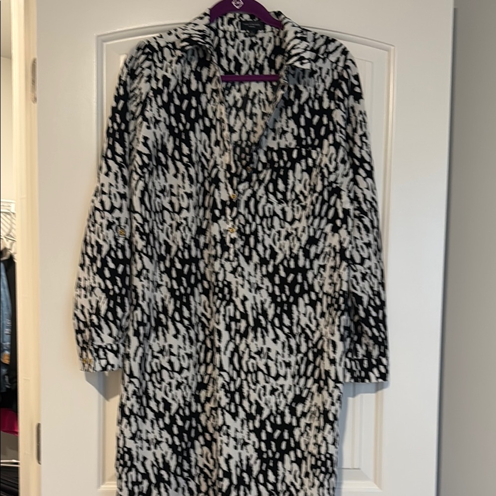 Stylish Black and White Patterned Dress (No belt)